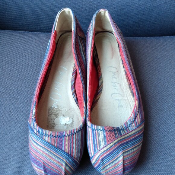 Toms Shoes Ballet Flats Size 9 Hippy Boho Folkwear Tribal Print - Picture 2 of 16